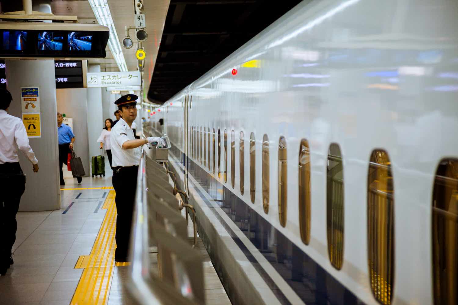 japan things to know trains shinkansen tips